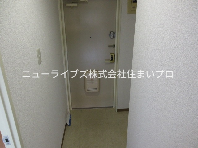 京阪本線 寝屋川市駅 徒歩14分 10階建 築32年の玄関写真