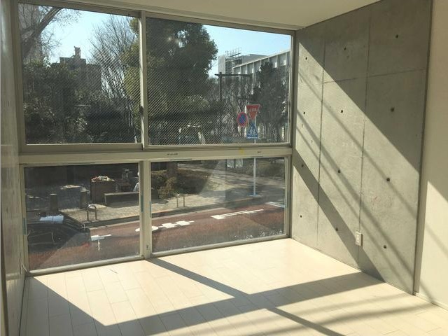 ユーレジデンスエビス 旧OAK SQUARE EBISUの居間写真