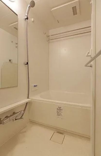 バス・シャワールーム　※別部屋参考写真