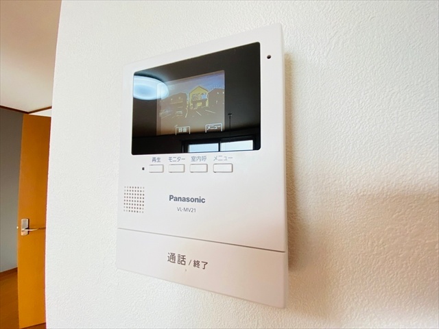 セキュリティ　同一建物内２０５号室内装写真転載
