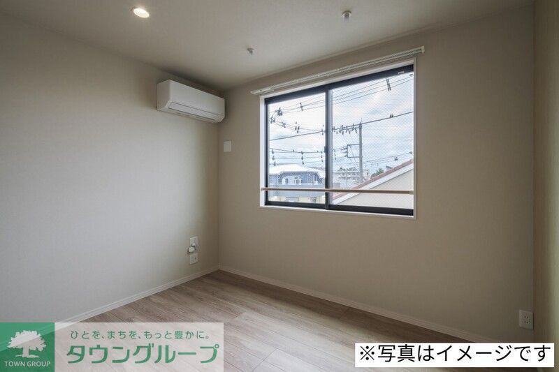 居室・リビング　同社施工別物件イメージ