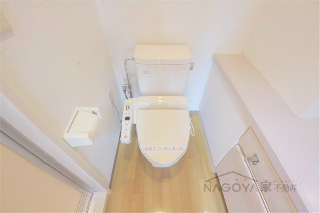 アル・ドゥ6のトイレ写真