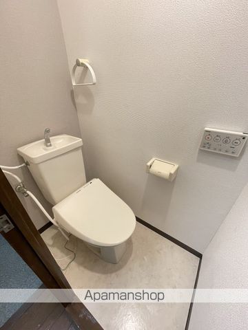 ＪＲ京浜東北線 北浦和駅 徒歩16分 3階建 築32年のトイレ写真