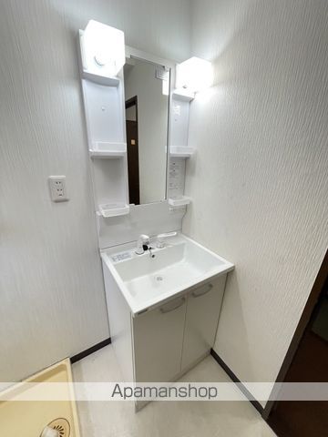 ＪＲ京浜東北線 北浦和駅 徒歩16分 3階建 築32年の内装写真