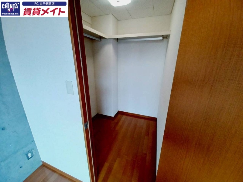 収納　同物件別室反転写真