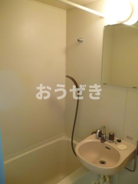 洗面設備　同物件別部屋参考写真