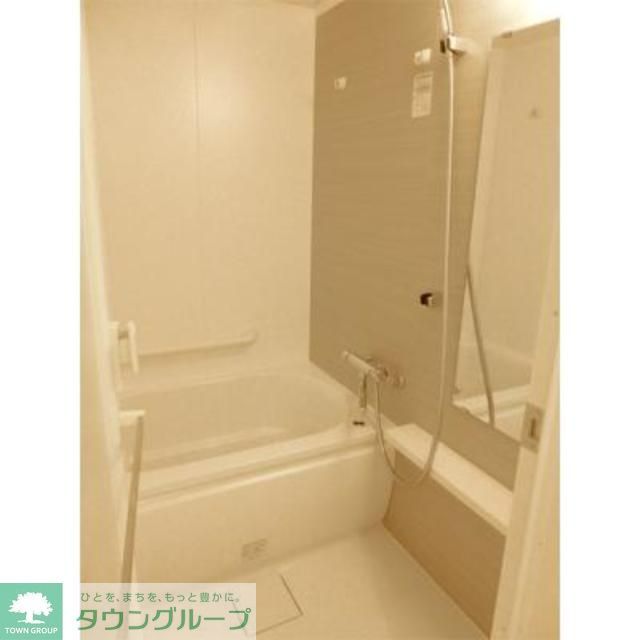 バス・シャワールーム　※写真は同タイプ住戸です。