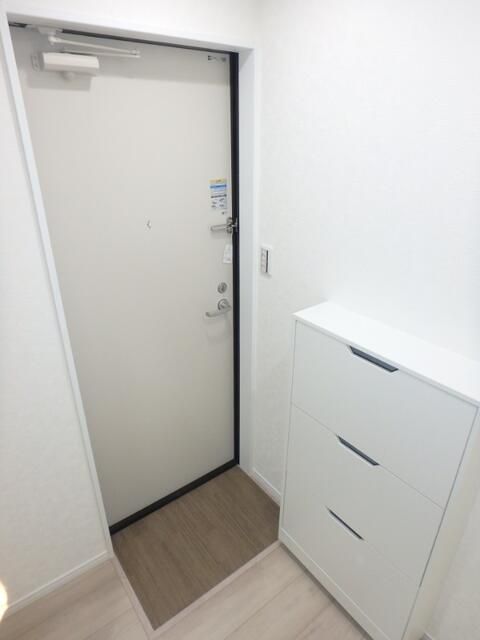 トリアスアクシス府中本町の玄関写真