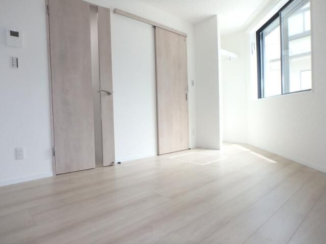 トリアスアクシス府中本町の居間写真