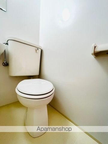 ブルーライン 港南中央駅 徒歩6分 2階建 築39年のトイレ写真