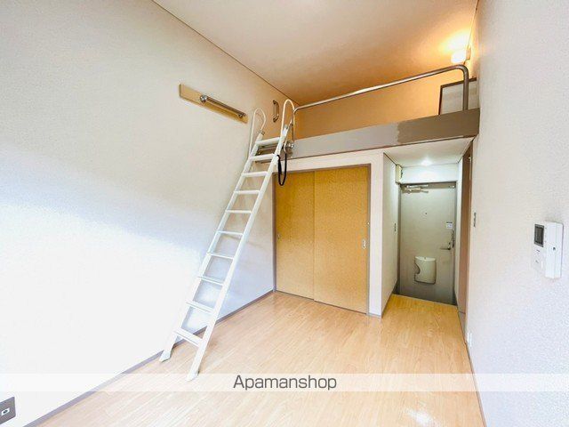 ブルーライン 港南中央駅 徒歩6分 2階建 築39年の内装写真