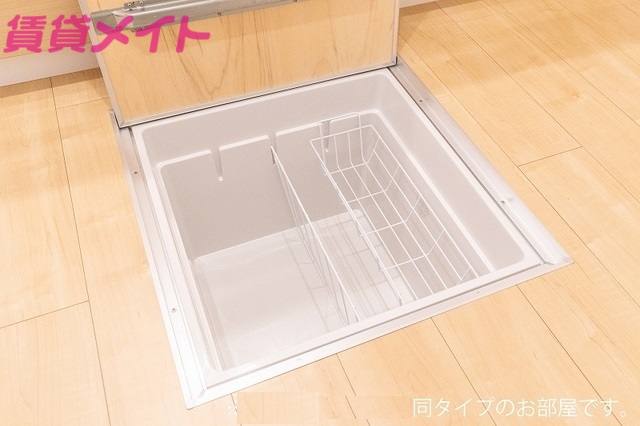収納　同型タイプ画像