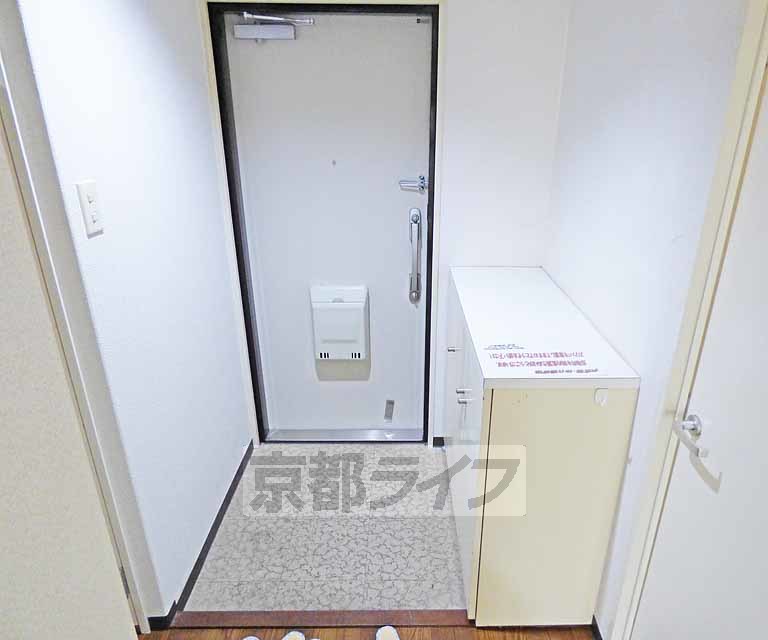 玄関　開放感ある玄関です。