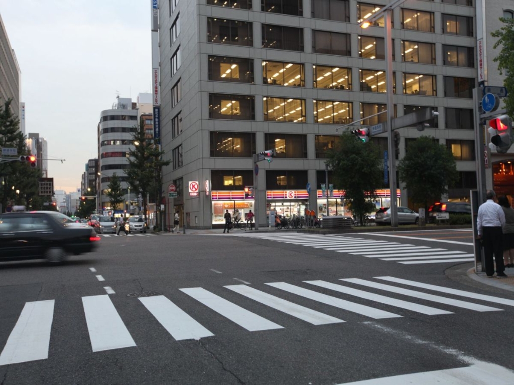 コンビニ　サークルK 桜通本町店（コンビニ）まで312m