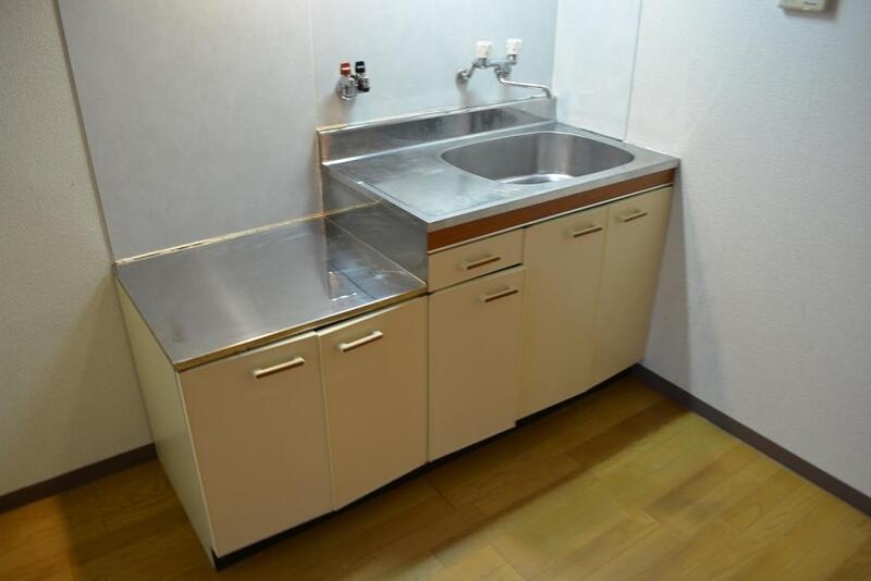 キッチン　調理しやすいゆったりとしたスペースが御座います。