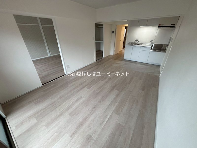 居室・リビング　※掲載写真は当社施工例・イメージです。現況優先、仕様等は変更