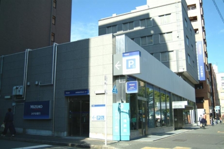 銀行　みずほ銀行麻布支店（銀行）まで430m