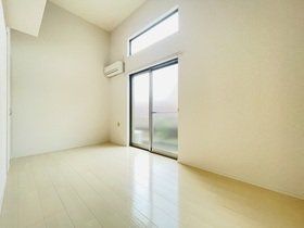 居室・リビング　物件画像