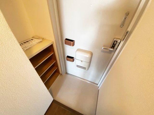 ドゥリーム新今里の玄関写真