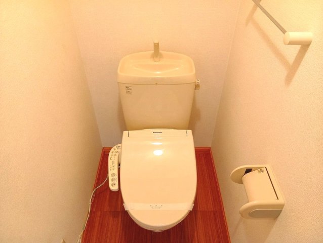 トイレ　ゆったりとした空間のトイレです