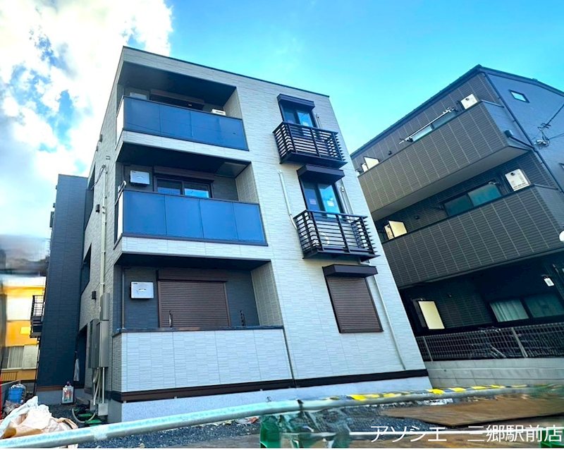 建物外観　グレイスヴェルデのご紹介は住まいの窓口　アソシエへお任せくだ