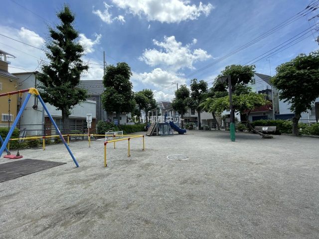 公園　中野区立本町通り公園（公園）まで229m