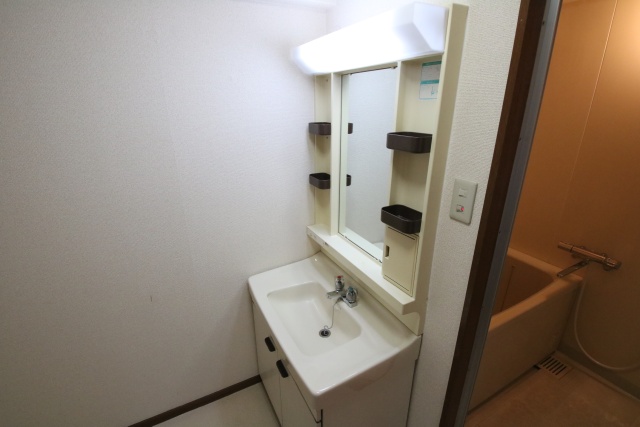 洗面設備　※別室の参考写真の為、現況優先です。