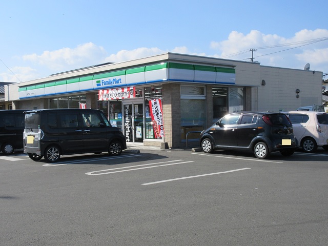コンビニ　ファミリーマート鳴門スポーツパーク店（コンビニ）まで899m