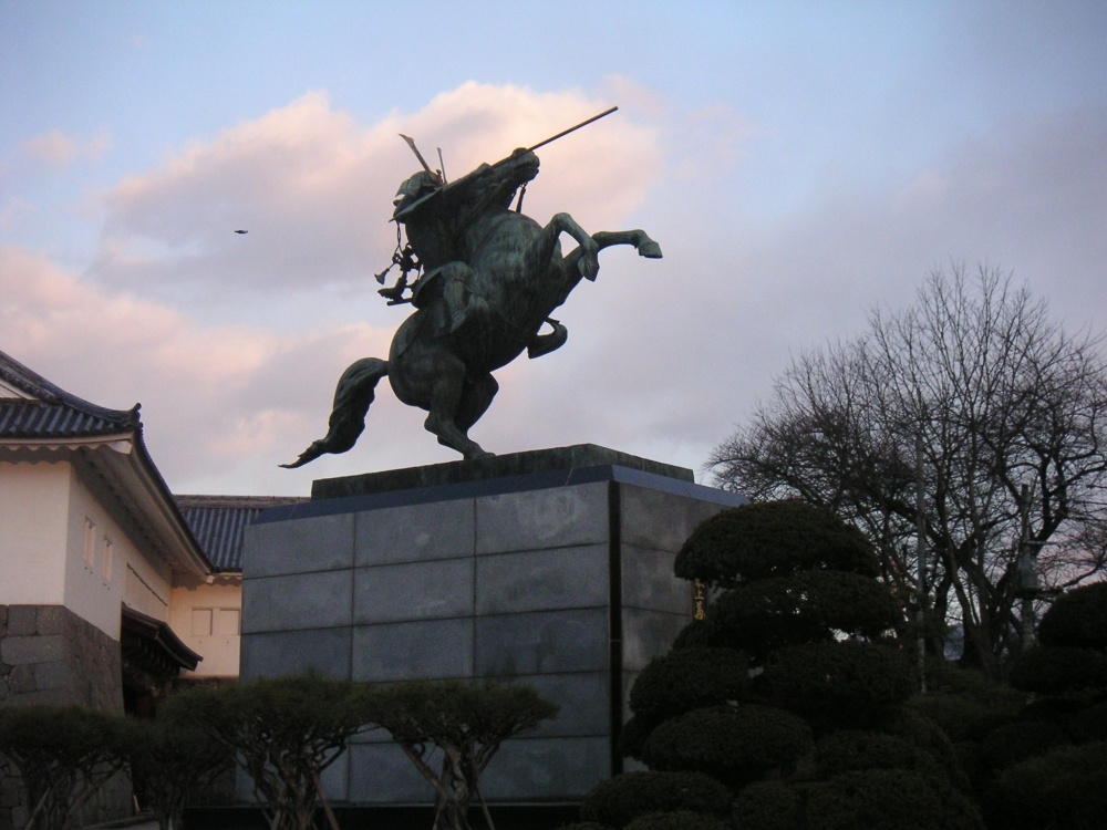 【霞城ハイツの公園】