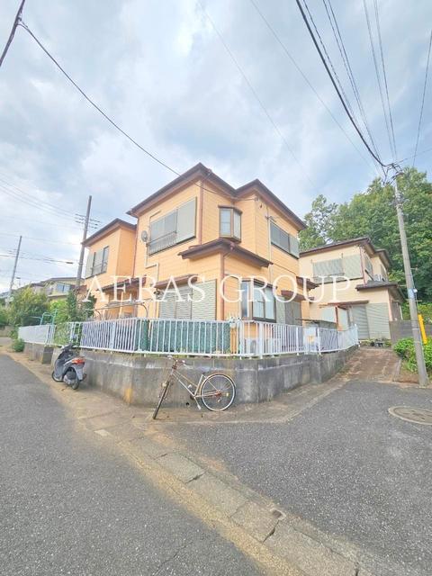 中沢町テラスハウス D棟の建物外観