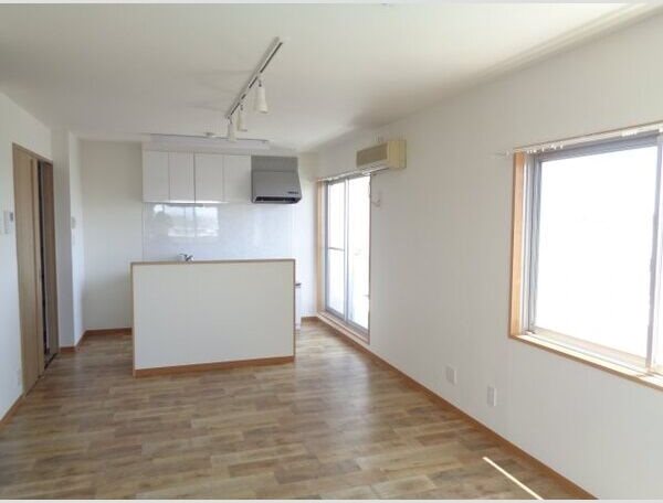 居室・リビング　※現況優先