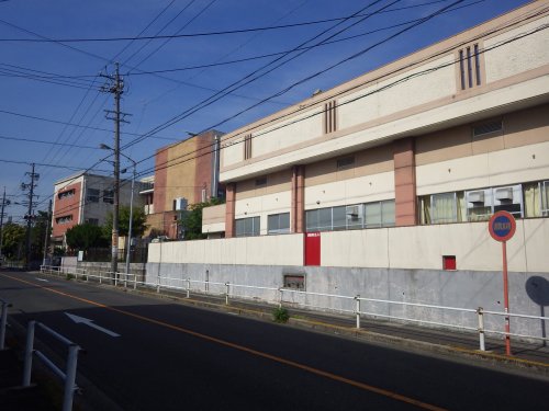 小学校　名古屋市立香流小学校（小学校）まで448m