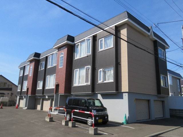 札幌市北区新琴似十条のアパートの建物外観