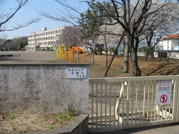 【コーポ第一大木の小学校】