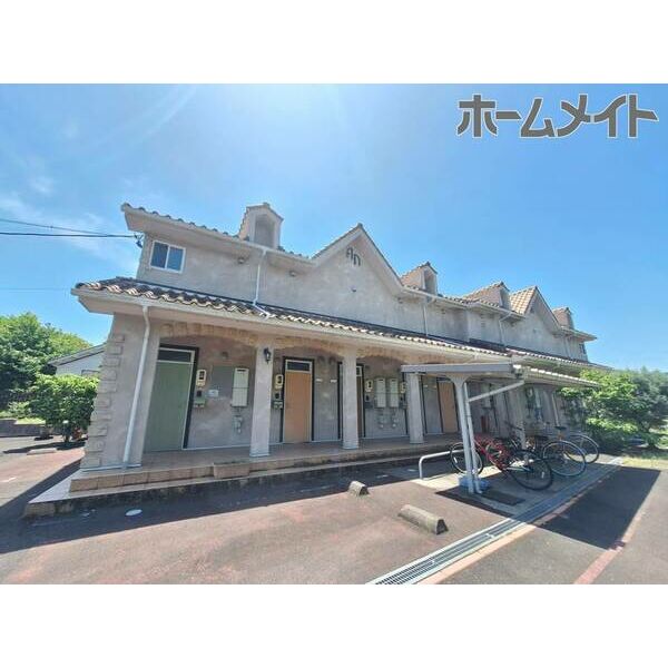 【アドリアーノ長山の建物外観】