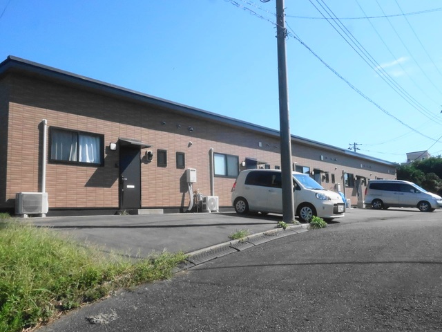 ウイング　カナヤの建物外観