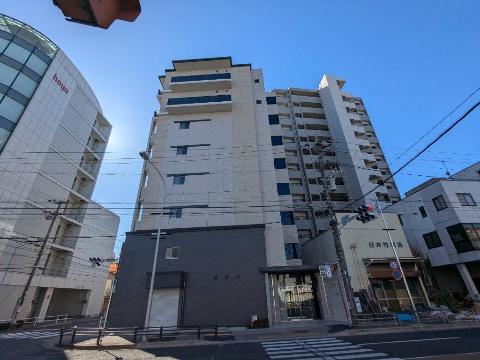 名古屋市東区徳川のマンションの建物外観