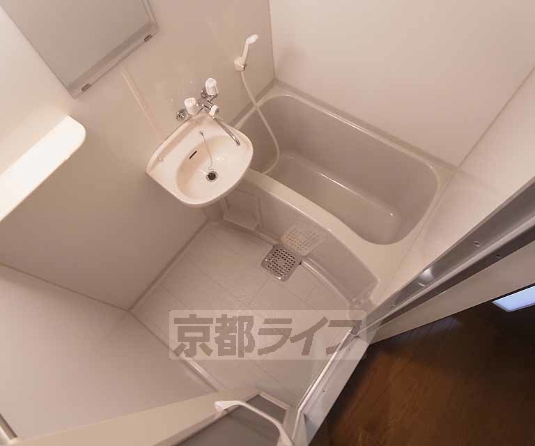 バス・シャワールーム　ゆったりセパレート。