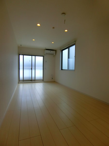 その他部屋・スペース　9.9帖の広々としたお部屋です。