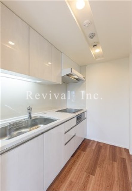 キッチン　料理に集中できる独立システムキッチン