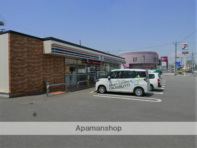コンビニ　セブン－イレブン大府共栄町店（コンビニ）まで706m
