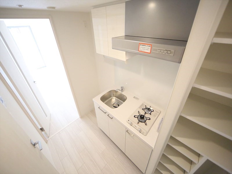 キッチン　システムキッチン（ガス2口コンロ付）