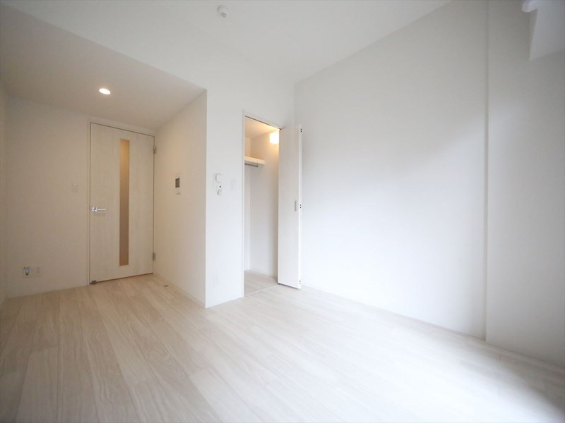 居室・リビング　洋室7.4帖　ウォークインクローゼット付（収納充実してます）