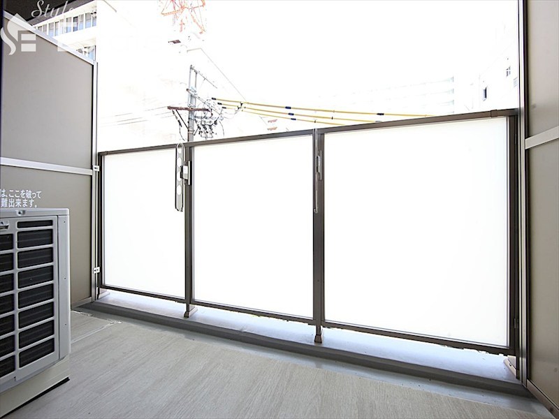 バルコニー　バルコニー