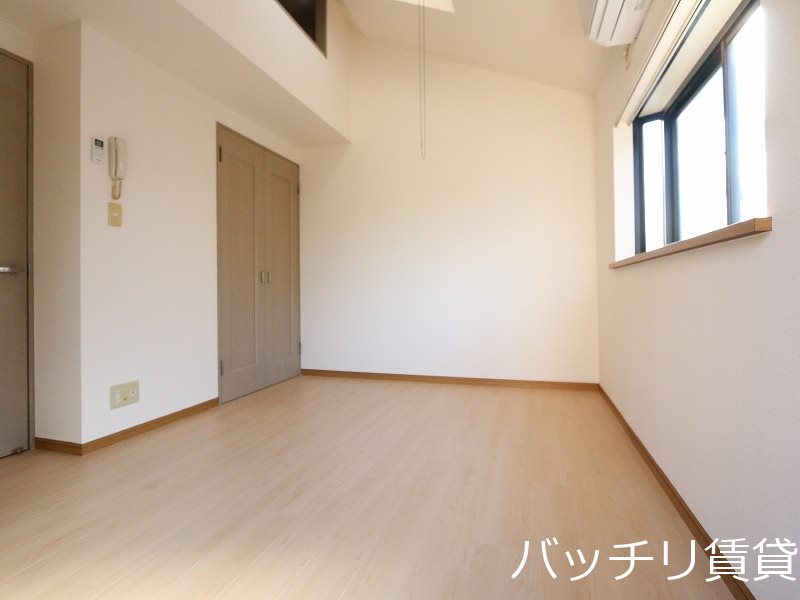 居室・リビング　同型タイプの為、現状を優先いたします