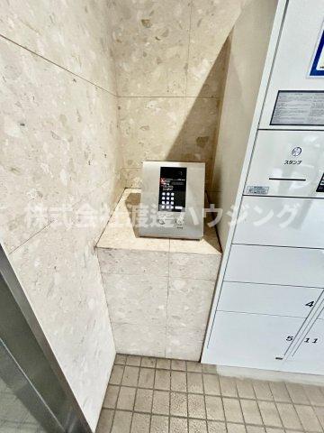 セキュリティ　オートロック付き