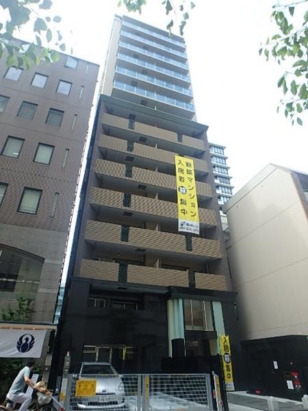 建物外観　天神にも博多にもアクセスしやすい立地♪