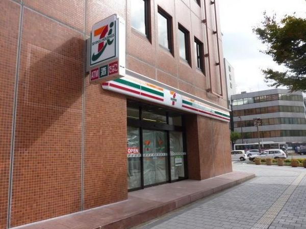 コンビニ　セブンイレブン博多蔵本店（コンビニ）まで554m