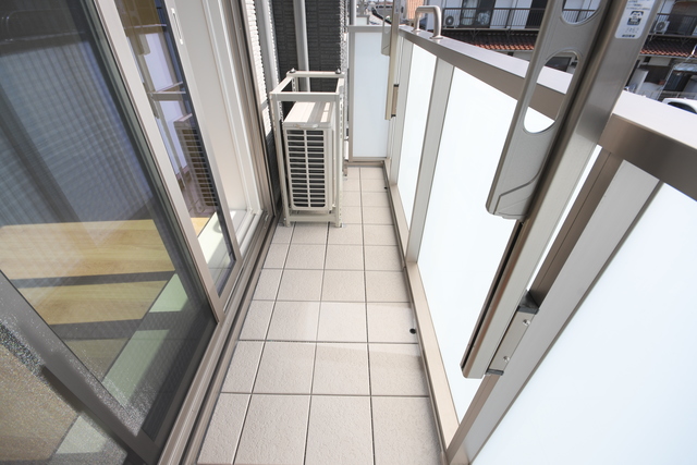 バルコニー　バルコニー