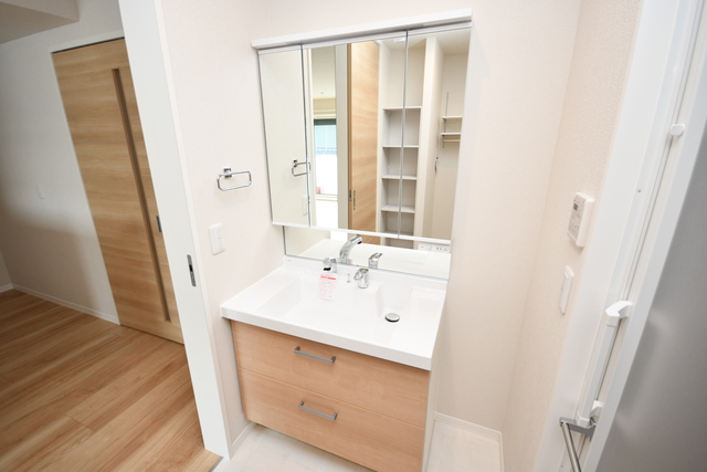 洗面設備　独立洗面台